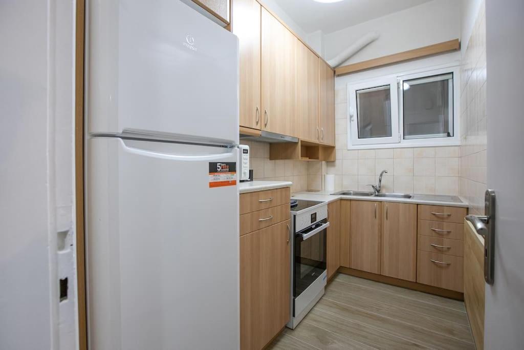 Stylish And Comfortable Apartment Athene Buitenkant foto