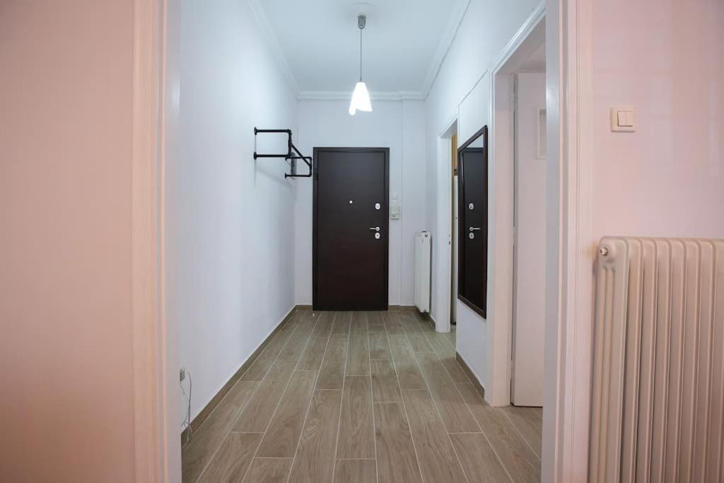 Stylish And Comfortable Apartment Athene Buitenkant foto